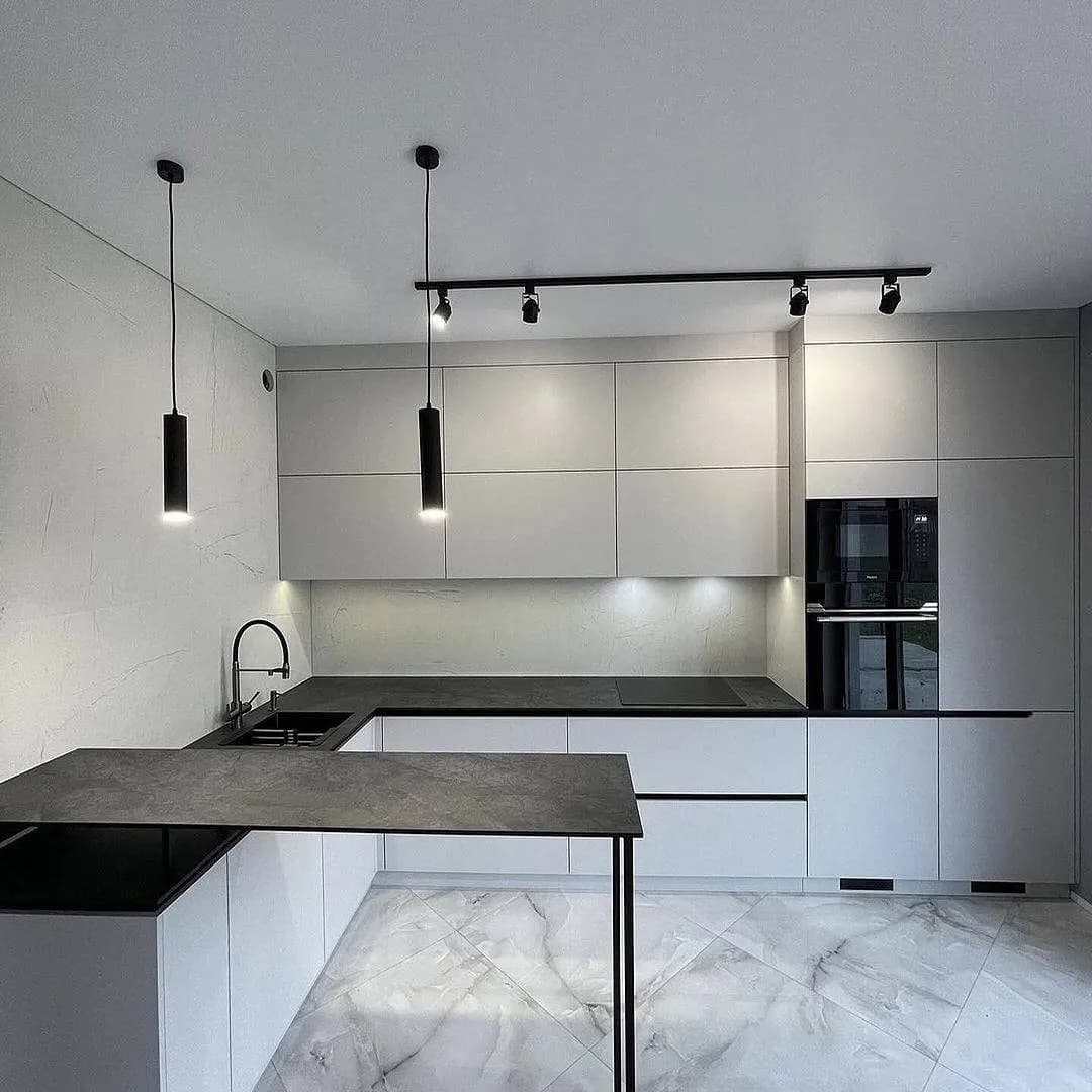 Monochrome kitchen with charcoal worktops — Sidcup, London